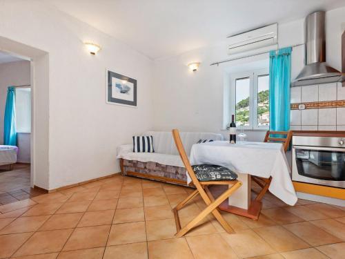 Cosy Apartment In Pu?i??a Near The Beach