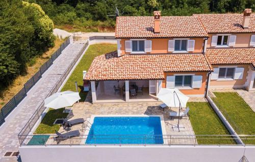Villas Resort In Pula