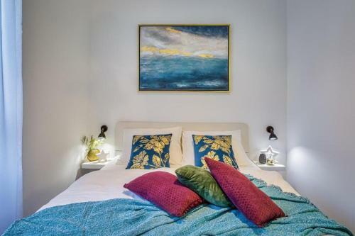 Amphitheater Garden Studio Apartments