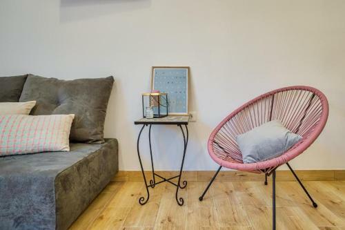 Amphitheater Garden Studio Apartments