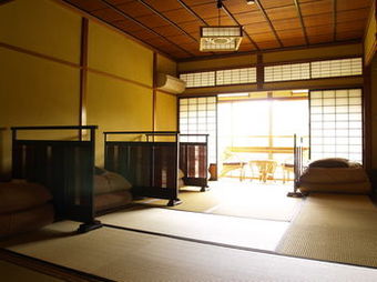 Historical Ryokan Hostel K's House Ito Onsen