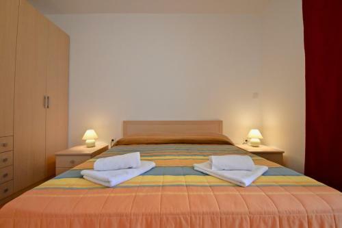 Hostal Apartments With Private Garage 150 M From The Beach