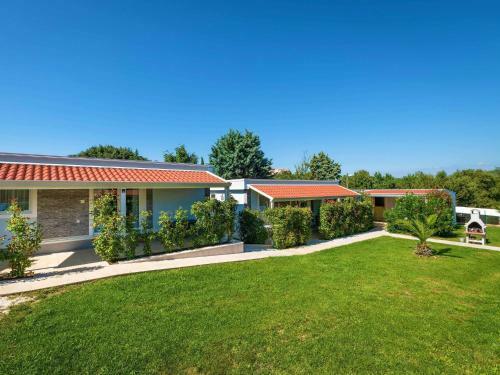 Holiday Home Luxury Premium-1