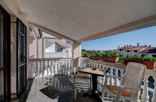 Cozy Apartments Alexandra For Relaxed Vacation