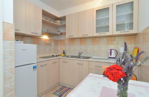 Hostal Apartment & Room Tanja 1552