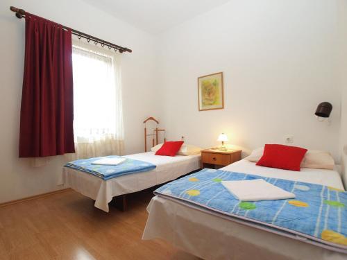 Apartment Vladimira 1569