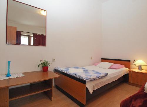 Apartment Vladimira 1569