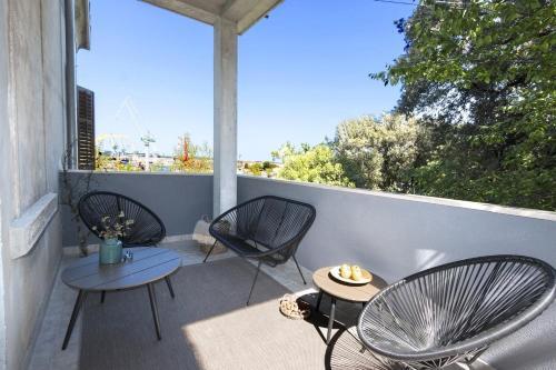 *** Lounge Terrace Apartment With The Harbour View / City Centre ***