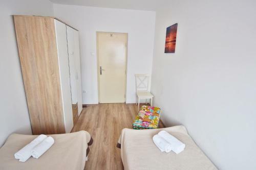 Apartment Navy Near The Beach