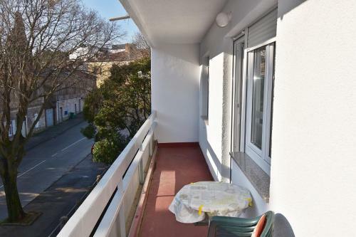 Apartment Navy Near The Beach