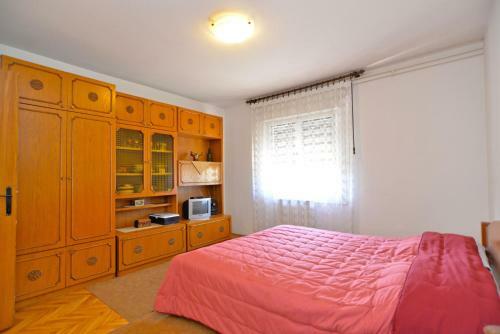 Hostal Apartment & Room Milka 1633