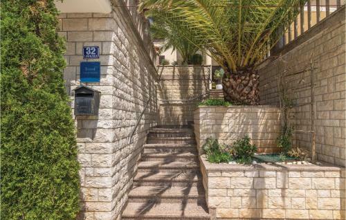 One-bedroom Apartment In Rabac