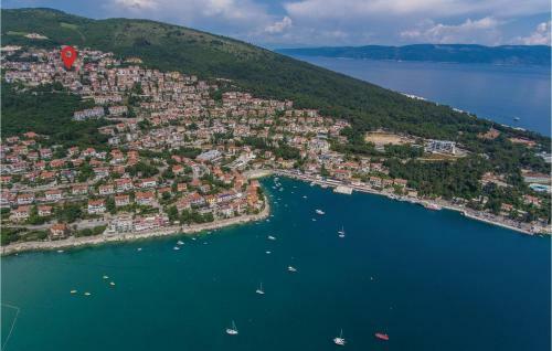 One-bedroom Apartment In Rabac