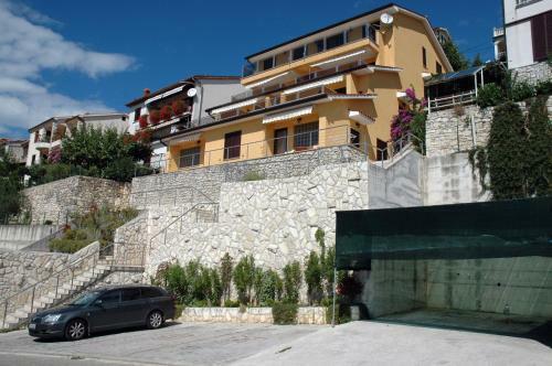 Apartments Loretta With Sea View