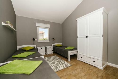Vacation Home Near The Beach Razanac