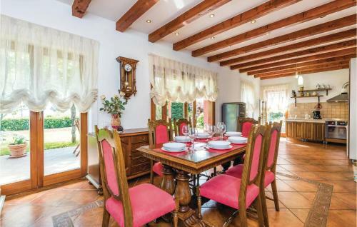 Two-bedroom Holiday Home In Rijeka