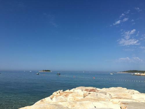Apartments Tea - 100 M From Sea