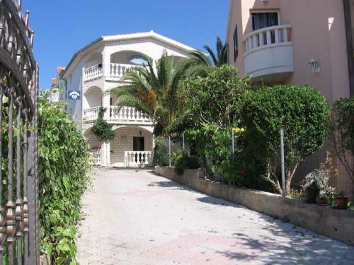 Apartments Lias - With Restaurant