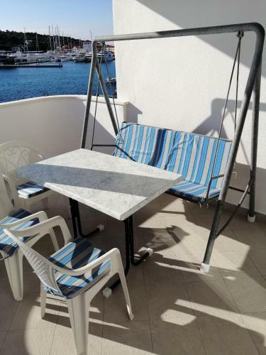 Apartments Jerkunica