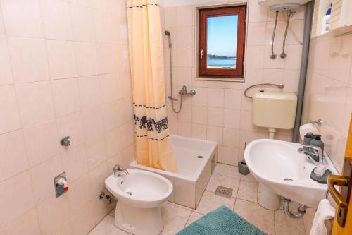 Apartments Adela