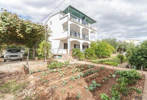 Apartments Adela