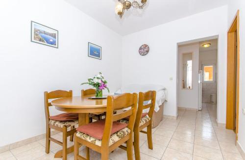 Apartments Ana