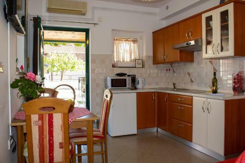 Honeymoon Apartment
