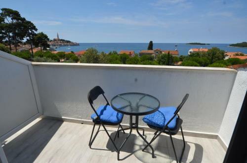 Hostal Sini Apartments