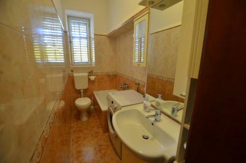 Hostal Yulia Apartments
