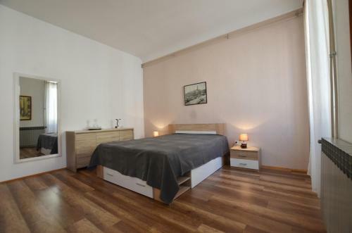 Hostal Yulia Apartments