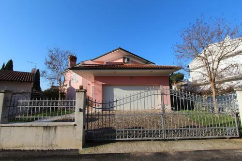 Apartment Provena