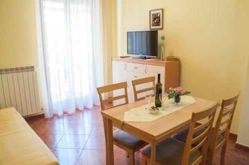 Hostal Apartments Lori