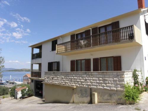 Apartments Dari - 70 M From Sea