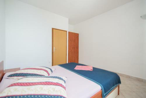 Apartments Neva