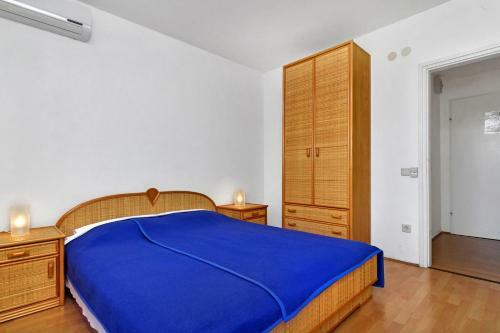 Hostal Rooms Ana - 5 M From Beach