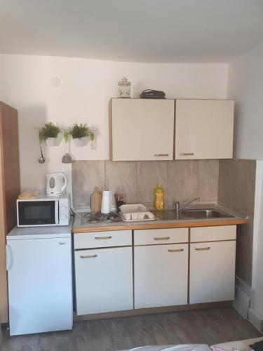 House Apartment Anak