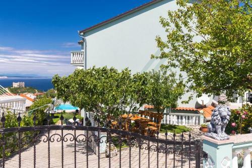 Hostal Apartment Complex Biondic