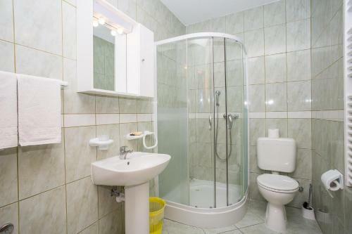 Hostal Apartment Complex Biondic