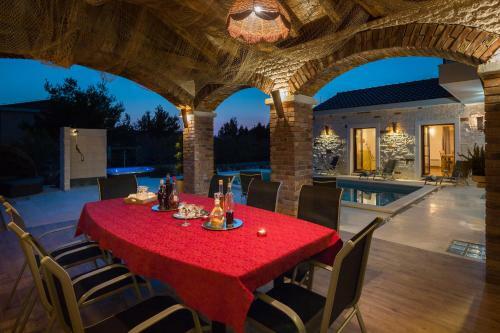Villa Mediterranean Paradise