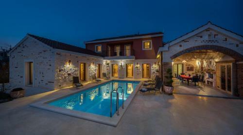 Villa Mediterranean Paradise