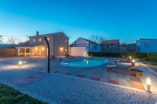 Villa Elm