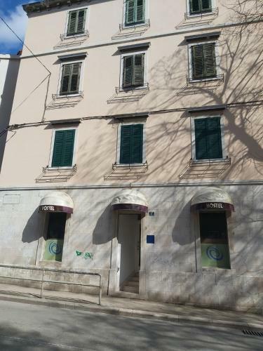 Hurricane Hostel