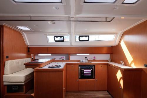 Bavaria Cruiser 51- Lui