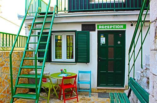 Croparadise Green Hostel