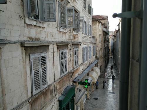 Hostal Morpurgo Lux