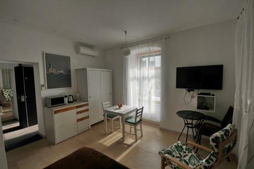 Studio Apartment D?apo