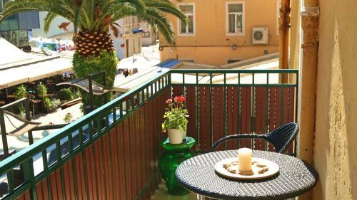 Double Bedroom Apartment On Great Location With Balcony!!