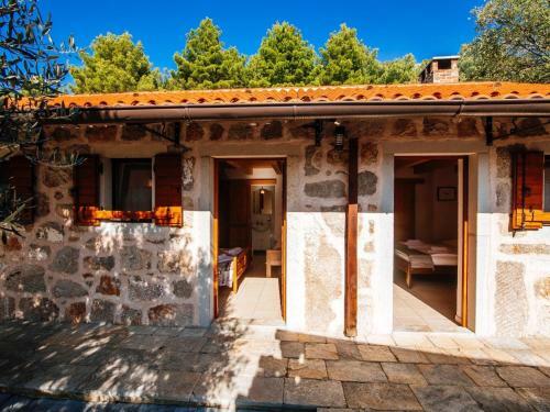 Stone House With Pool Marasovic
