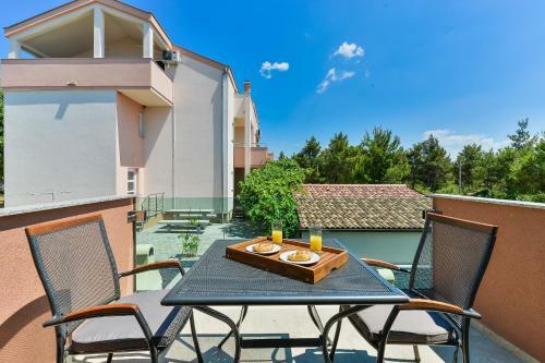 Crowonder Cascada Villa With Jacuzzi - S5