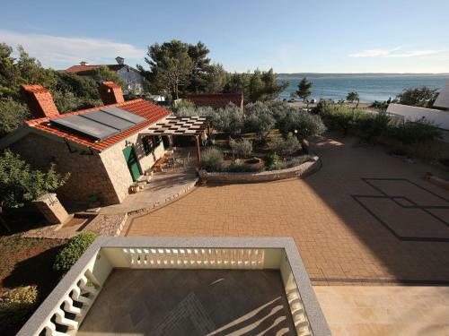 Charming Villa With Sauna On Sea In Starigrad